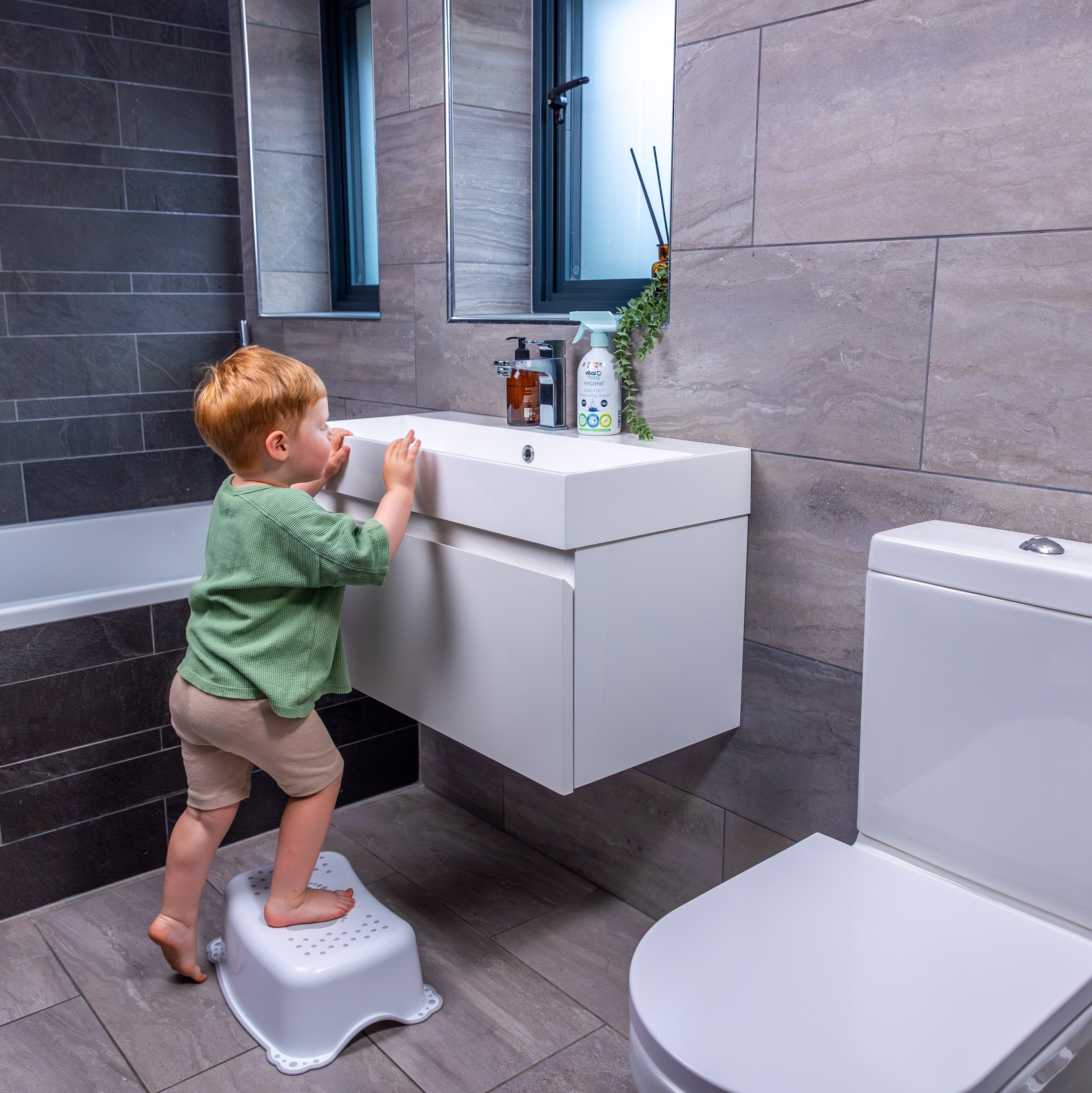 perfectly simple step up stool