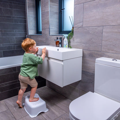 perfectly simple step up stool